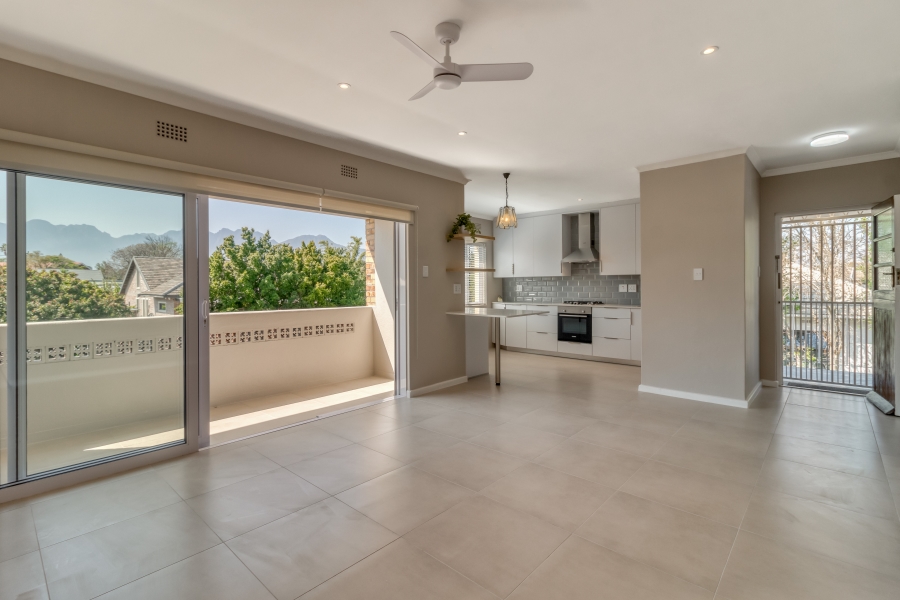 To Let 2 Bedroom Property for Rent in Lionviham Western Cape